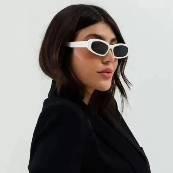 NEW CL40252I 25A CELINE SUNGLASSES WHITE GREY WOMEN EYEWEAR CELINE - Picture 1 of 13